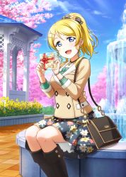 Rule 34 | 1girl, artist request, ayase eli, bag, belt, blonde hair, blue eyes, blue sky, boots, bow, bracelet, cherry blossoms, choker, cookie, day, earrings, floral print, flower, food, fountain, gift, hair bow, hair flower, hair ornament, hairclip, holding, jacket, jewelry, long hair, looking at viewer, love live!, love live! school idol festival, love live! school idol project, official art, open mouth, outdoors, ponytail, shoulder bag, sitting, skirt, sky, smile, solo, tree, water